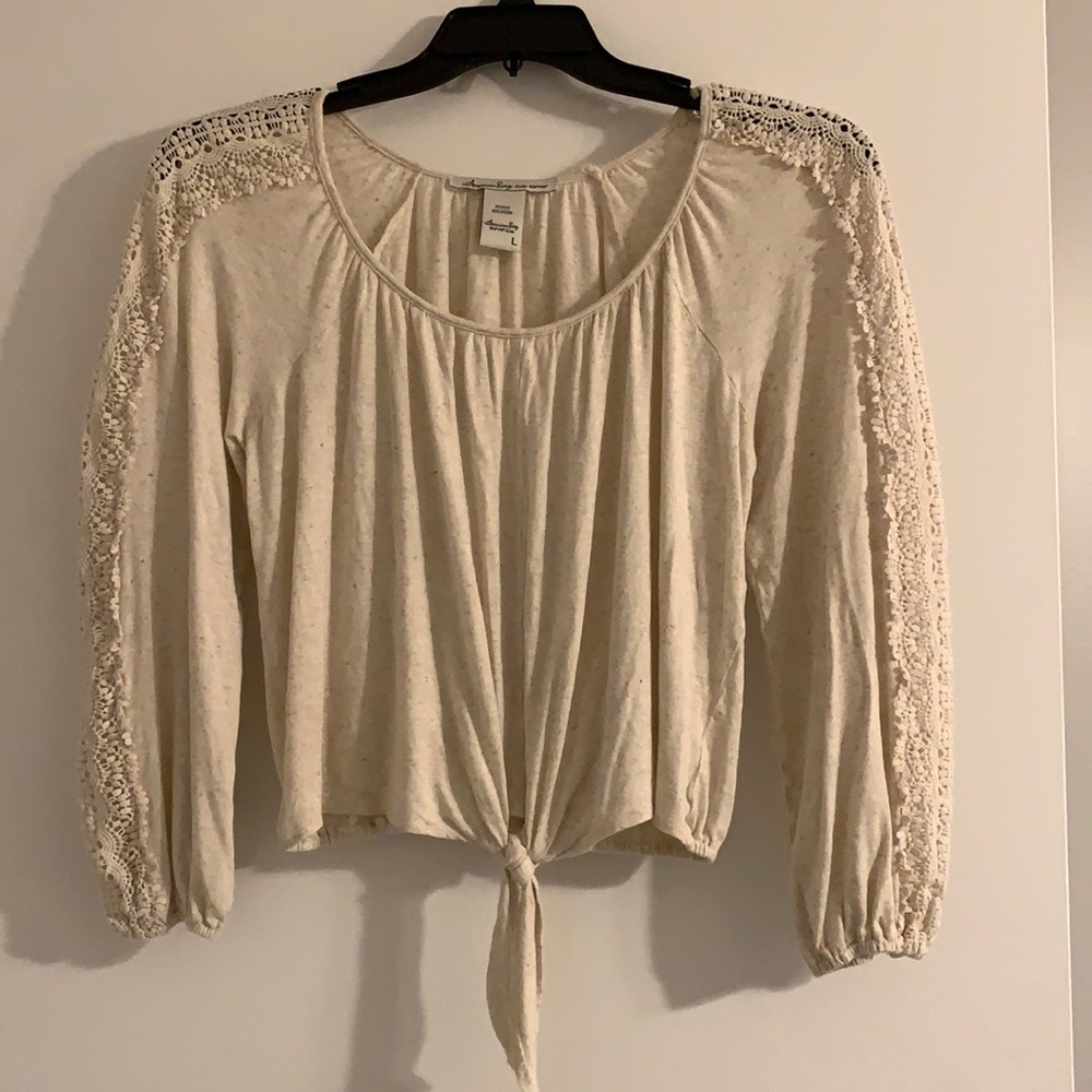 Off white top